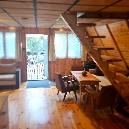 Letniskowy Nad Jeziorem, Mazury Holiday home Teerau